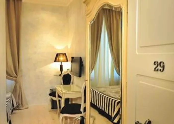 Mdm Roma